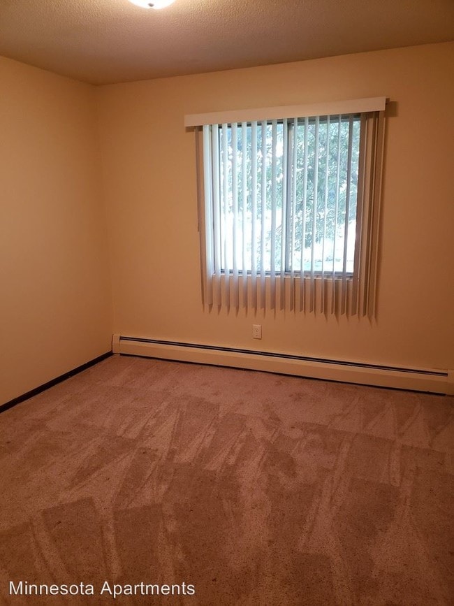 Foto del edificio - 1533 N Woodbridge St