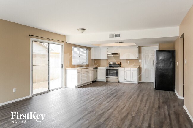 Foto del edificio - 5015 W Mercer Ln