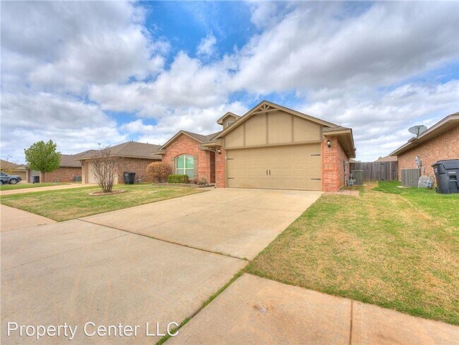 Building Photo - 3 br, 2 bath House - 701 Apple Tree Ln