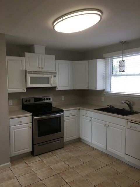 Kitchen - 2018 Lebanon Pike