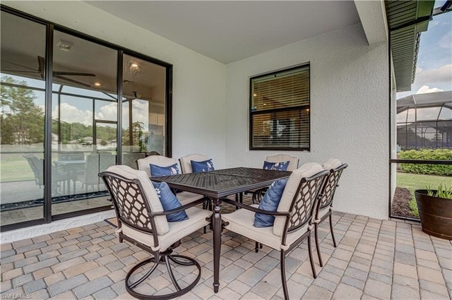 Building Photo - 11631 Golden Oak Terrace