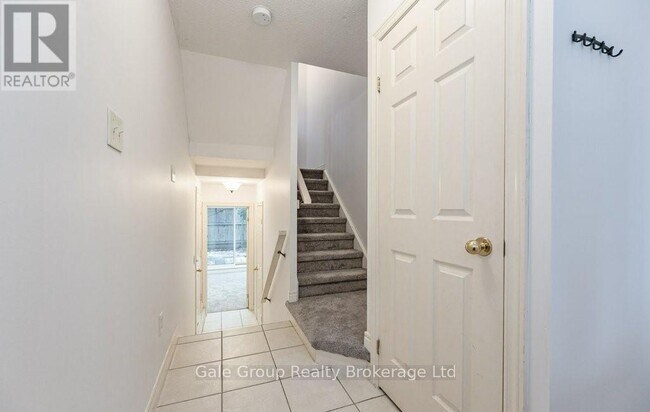 Building Photo - 1248 Guelph Line