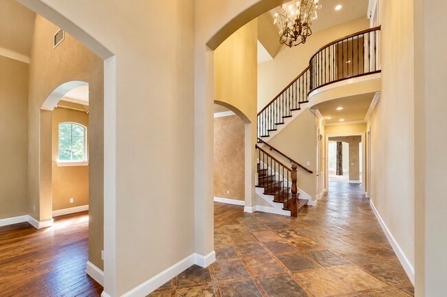 Building Photo - 8108 Penobscot Ln