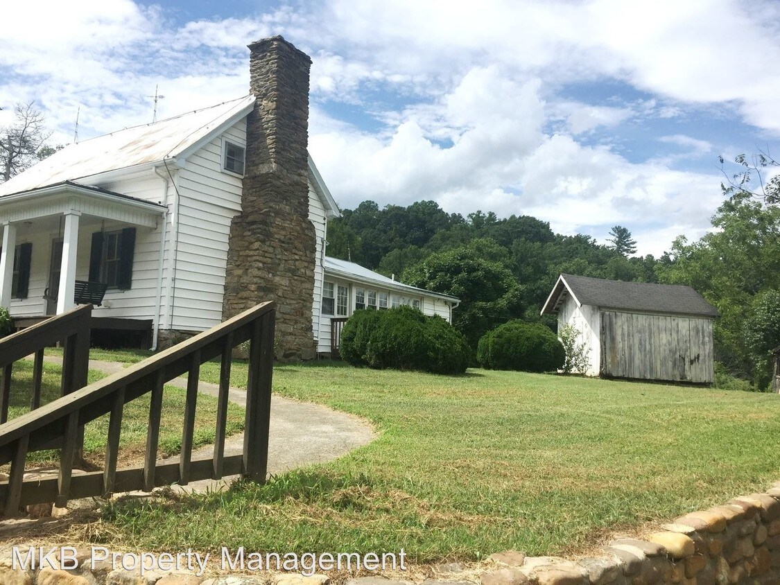 Primary Photo - 3095 Coopers Cove Rd