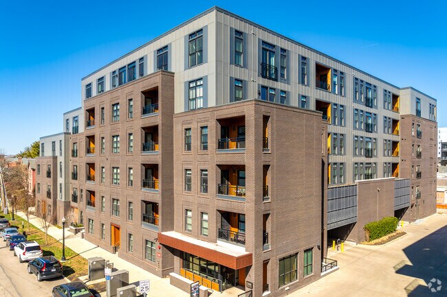 Foto del edificio - The Sutton