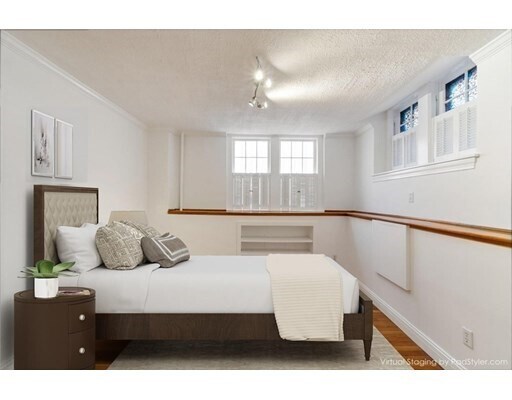 Building Photo - 100 Legends Way