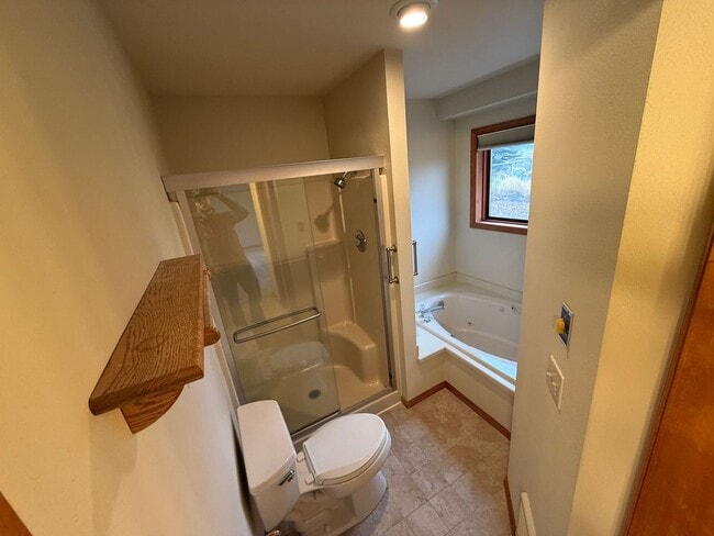 Foto del edificio - County Setting in NW Bend - 3 Bedroom / 2 ...