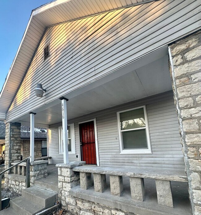 Building Photo - Cozy 2 Bedroom 1 Bath Home For Rent