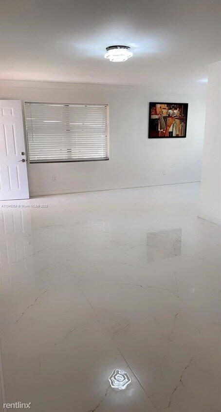 Foto del edificio - 3 br, 2 bath House - 6858 NW 173rd Dr Apt 310