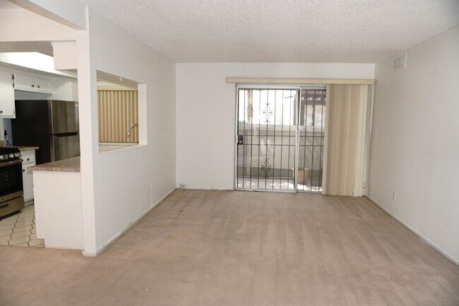 Foto del edificio - 1405 Vegas Valley Dr