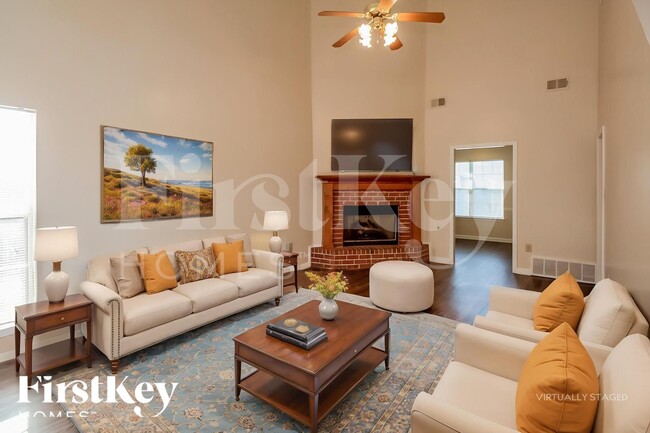 Foto del edificio - 7435 Bridle Cove