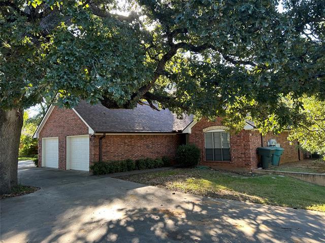 Foto del edificio - 824 W Lamberth Rd