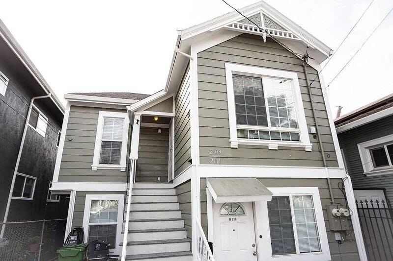 Foto principal - 2109 E 15th St