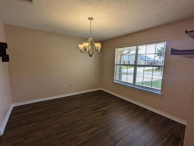 Building Photo - 9768 Parker Lake Cir