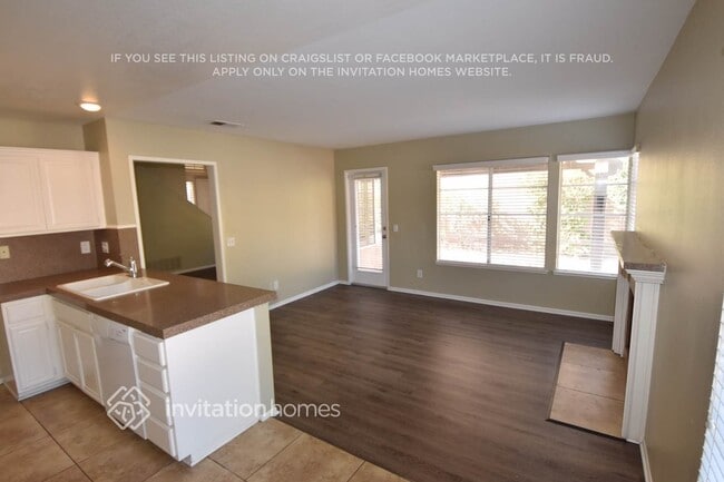 Foto del edificio - 7333 Greenhaven Ave