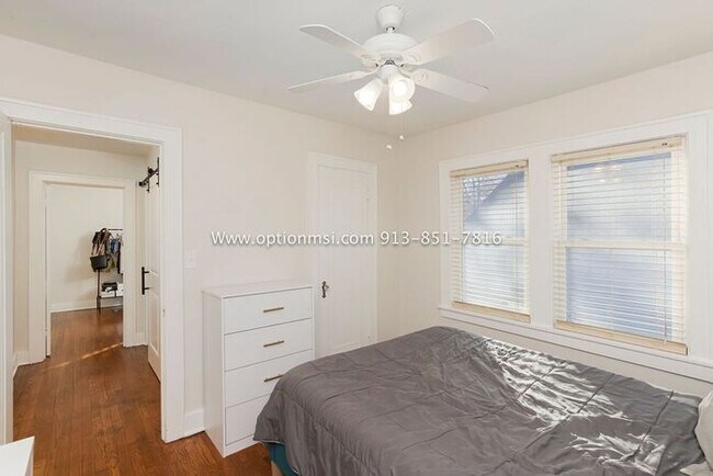 Foto del edificio - Charming, impeccably clean and maintained ...