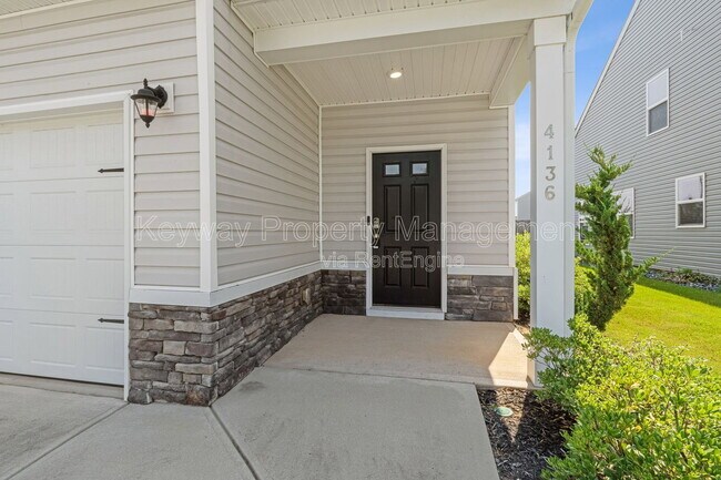 Foto del edificio - 4136 Thimbleberry Dr