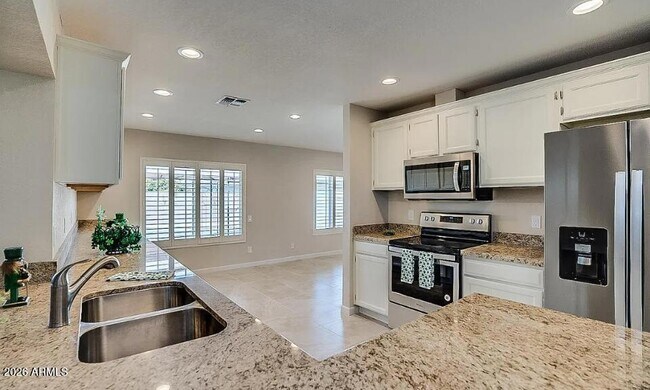 Foto del edificio - 15638 N 54th St