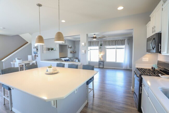 Foto del edificio - 3 Bedroom Newer Construction Home in Banni...