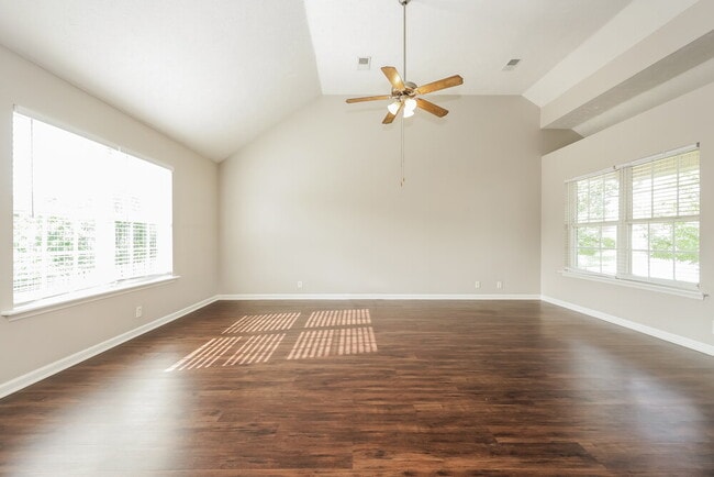 Building Photo - 3064 Ace Wintermeyer Dr