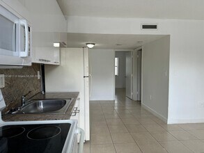 Building Photo - 2401 Van Buren St