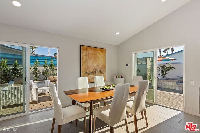 Foto del edificio - 3 br, 2 bath House - 835 S Nueva Vista Dr