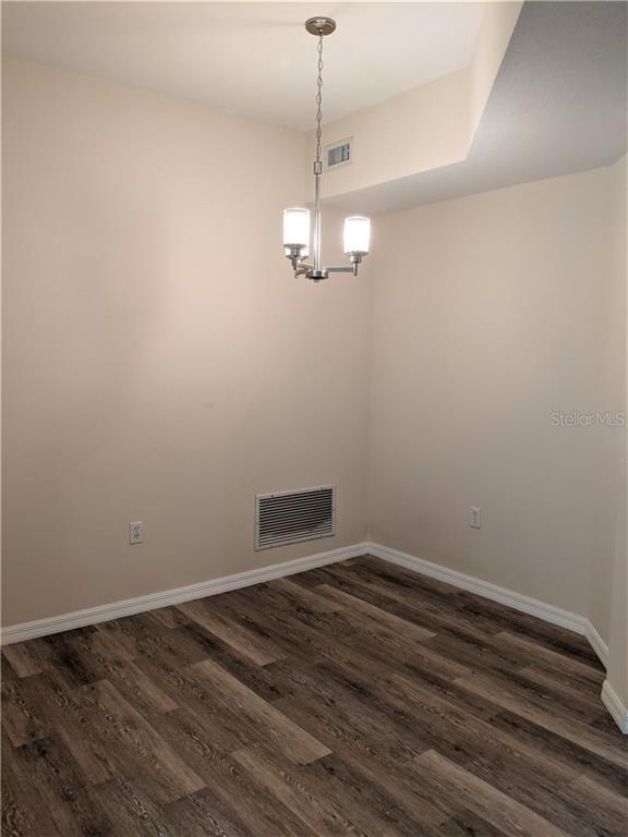 Foto del edificio - 6412 Rosefinch Ct