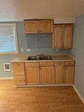 Building Photo - 702 11th Ave E