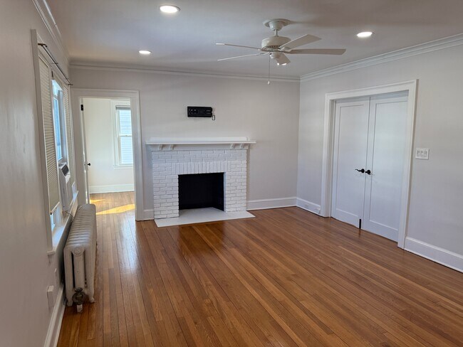 Foto del edificio - 85 Dover Rd