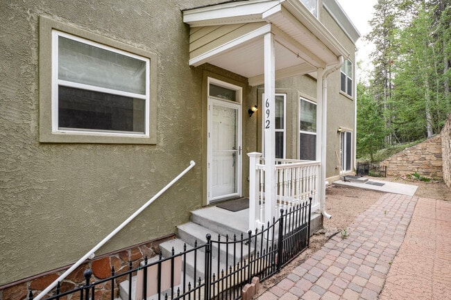 Photo - 692 Louis Dr Townhome