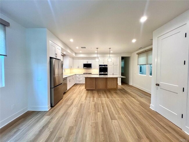 Building Photo - 321 Flint Ave