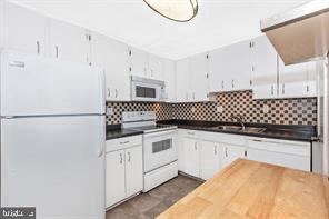 Foto del edificio - 14 Docena Ct