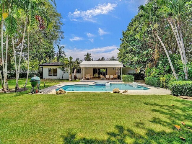 Foto del edificio - 5705 SW 60th Ave