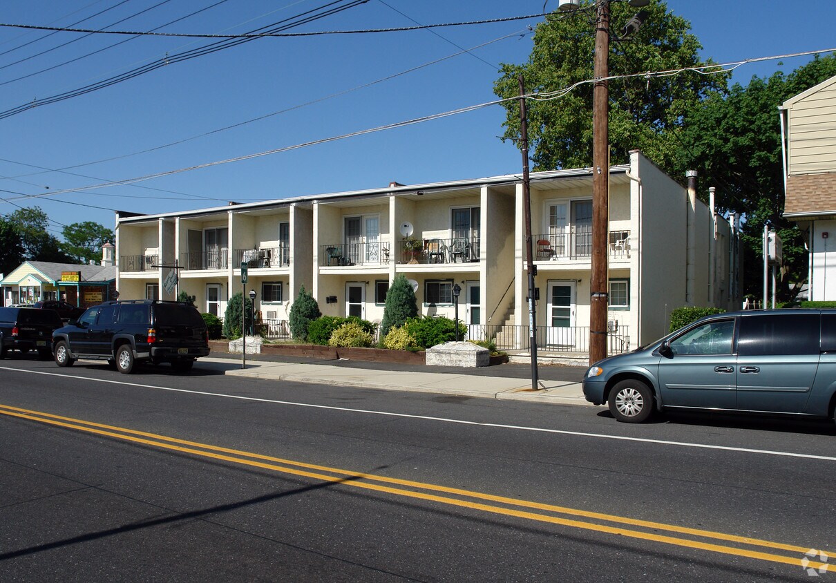 Foto del edificio - Regent Court Apartments