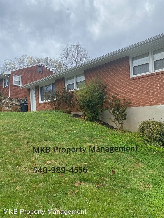 Primary Photo - 4 br, 1 bath House - 623 Peake Street