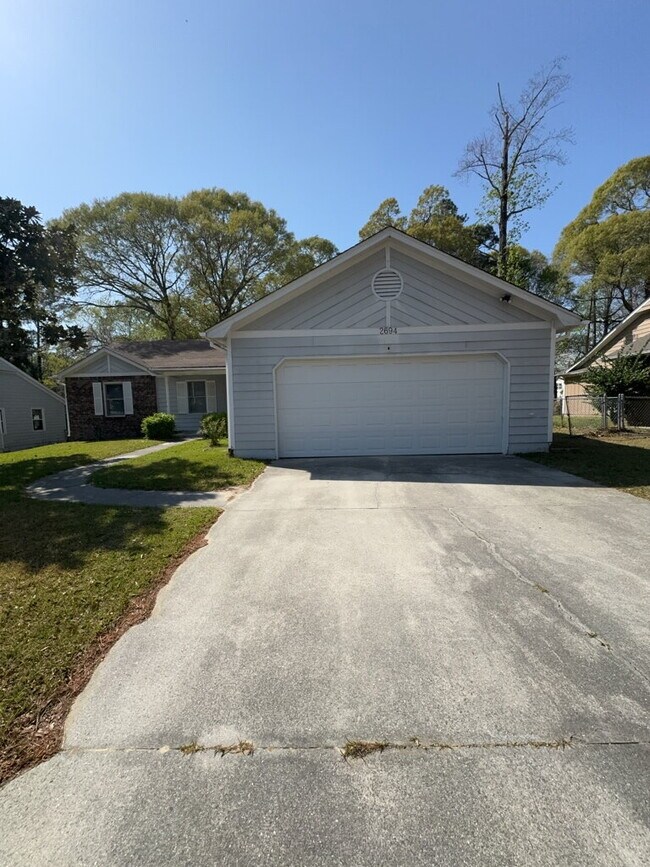 Building Photo - 2694 Idlebrook Cir