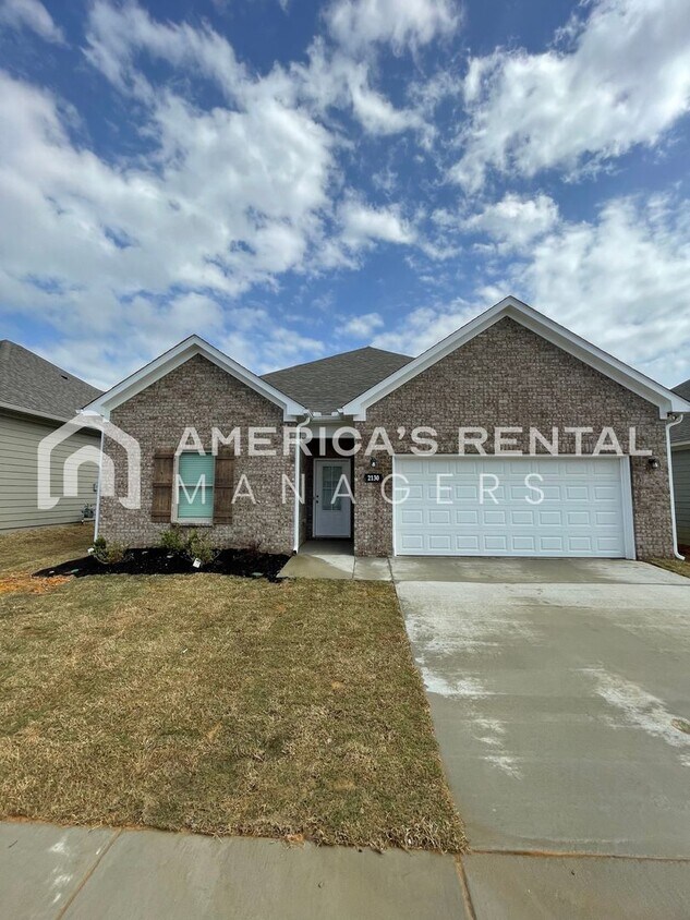 Primary Photo - Home for Rent in Cullman, AL!!! SIGN A 13 ...