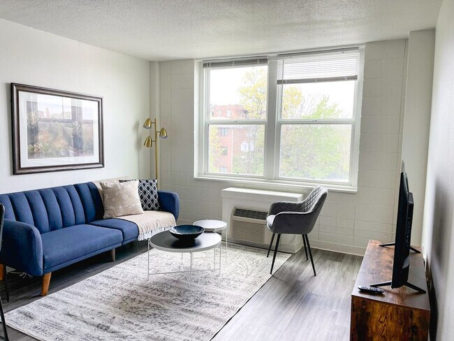 Foto del edificio - 2515 Burnet Ave