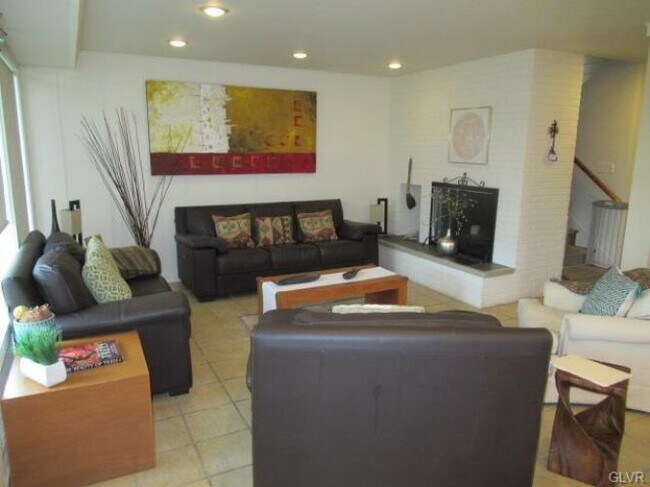 Foto del edificio - 3023 Parkway Blvd