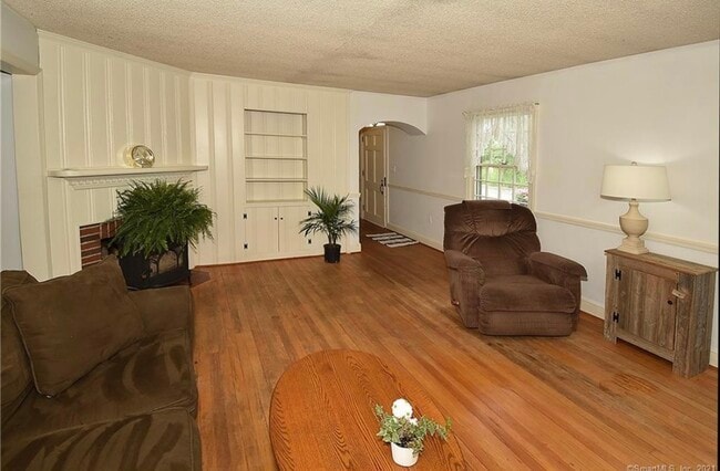 Building Photo - 499 N Eagleville Rd