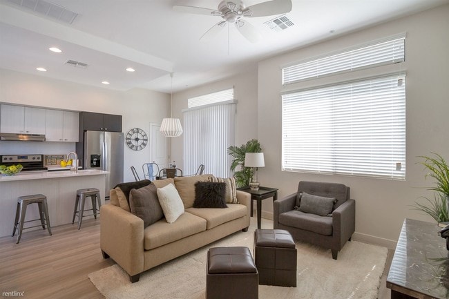 Building Photo - 3 br, 3.5 bath Townhome - Zen On 50 15