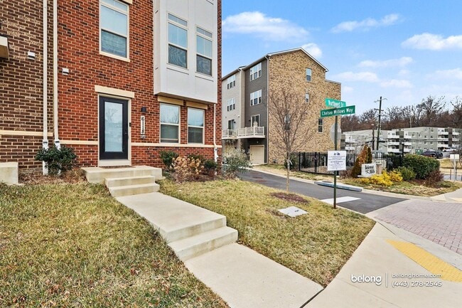 Building Photo - 6118 Northwest Dr