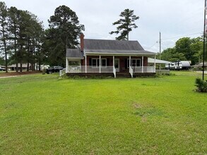 Building Photo - 38 Buttercup Ln