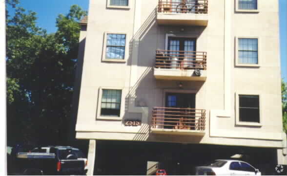 Building Photo - Merida Apartments