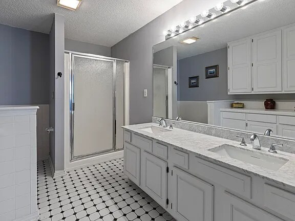 Building Photo - 241 Anchor Rd