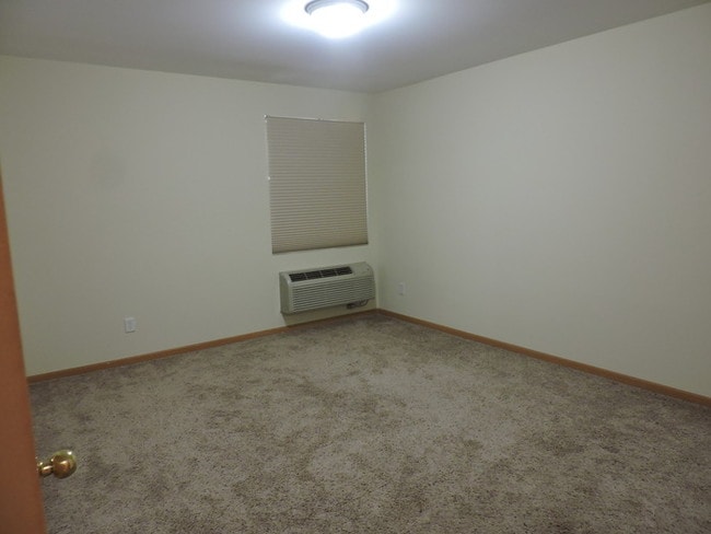 Building Photo - 154 Bertram Dr