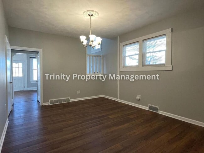 Foto del edificio - 309 Hedge St