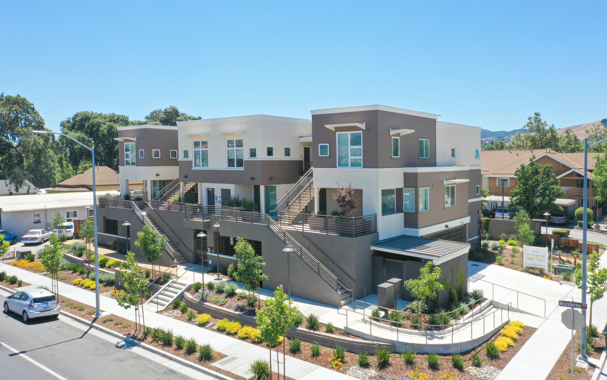 Primary Photo - Overo at Orchard Ranch