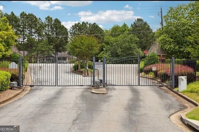 Building Photo - 707 Beaufort Cir