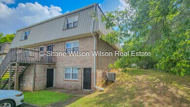 Building Photo - 7609 Holiday Hills Dr